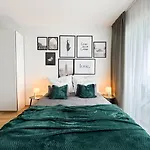 Real Living By Refa Balcony Retreat 91